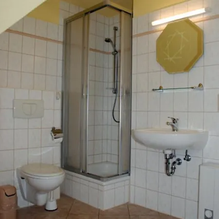 Unterm Reetdach